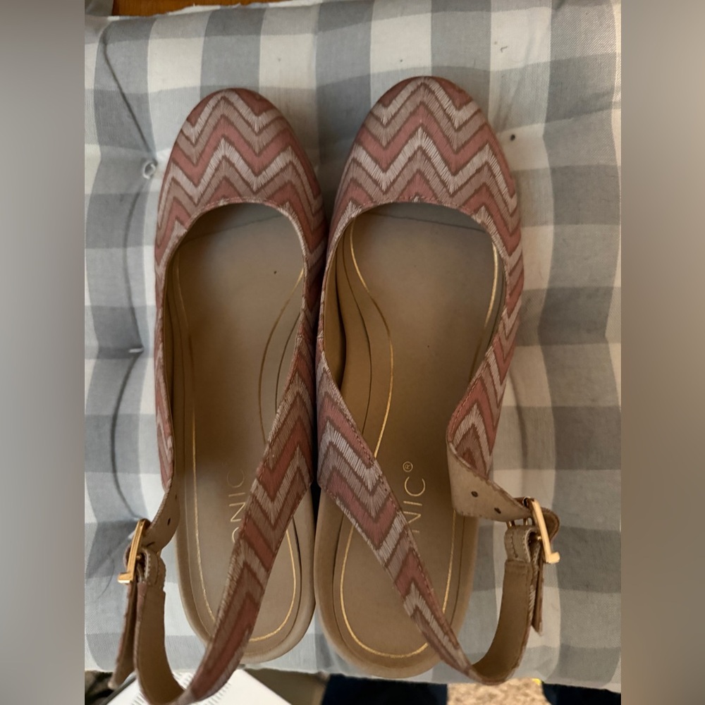 Vionic Chevron Slingback wedge shoes